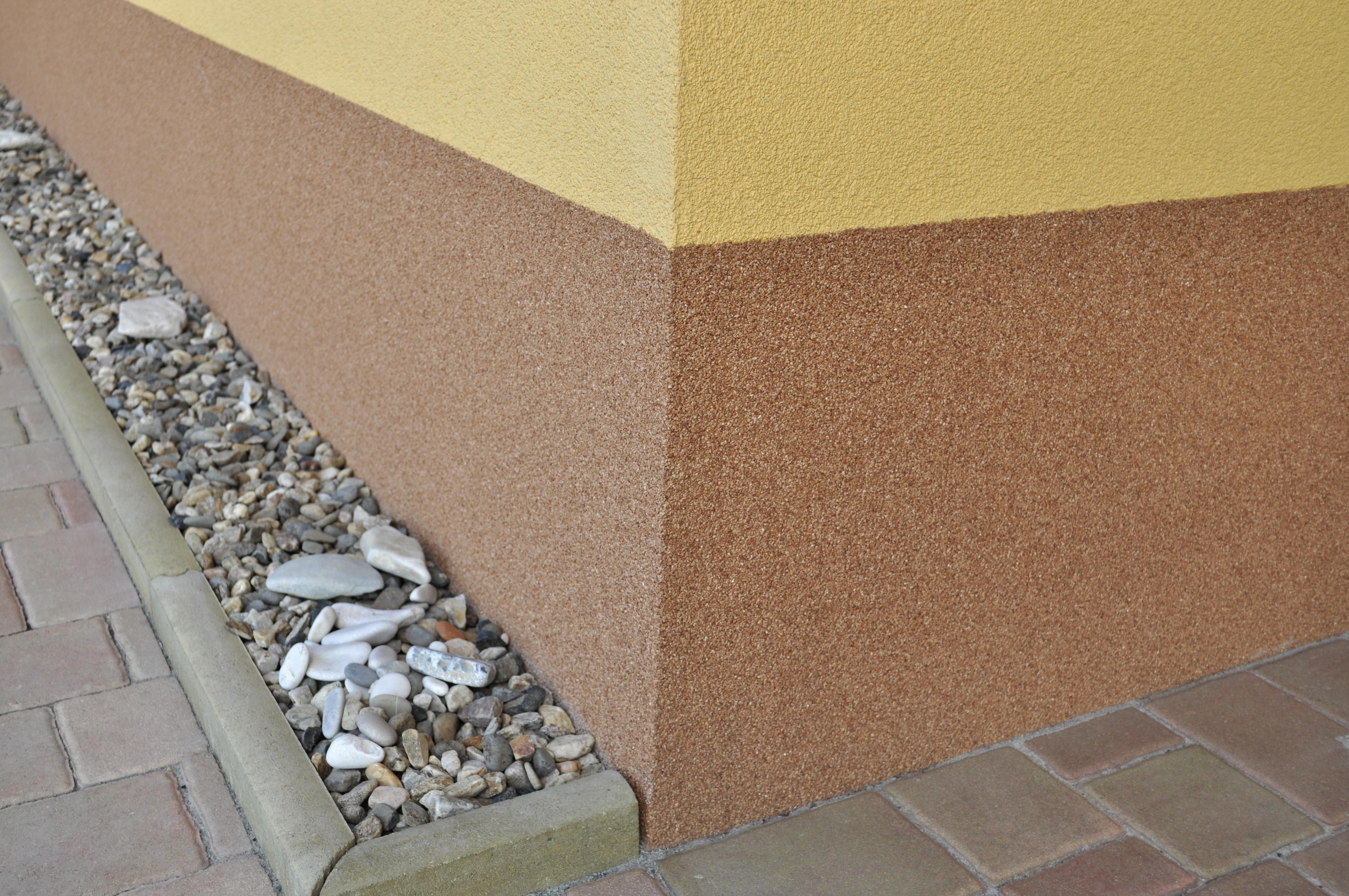 96 základných farebných zmesí, ďalšie varianty je možné namiešať podľa priania zákazníka